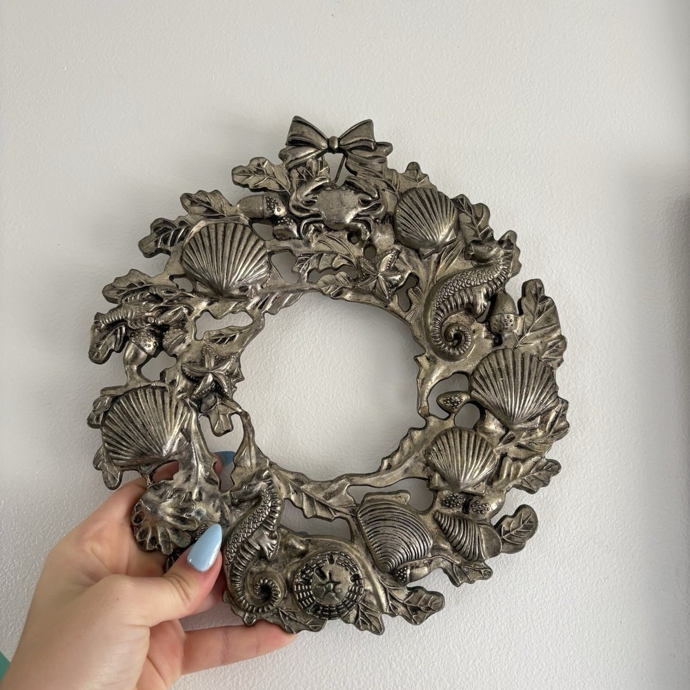 Vtg Godinger Silver-Plate Nautical Ocean Life Seahorse Hanging Wreath Trivet 9"‎